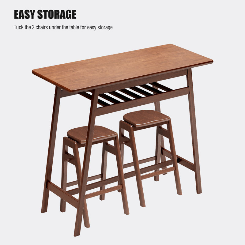 Ensemble repas pour 4 personnes à hauteur de bar