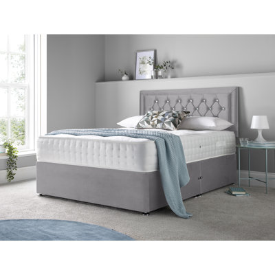 McBain Divan Bed Set