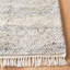 Tapis gris clair en laine à poils longs Wyly-749623344