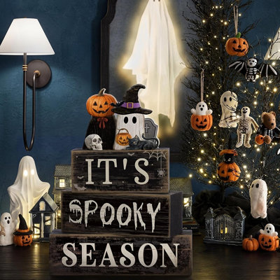 Ensemble de 4 panneaux décoratifs d'Halloween empilés, «It's Spooky Season» en bois avec citrouille, fantôme, crâne et chat, centre de table rustique à niveaux
