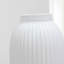 Vase d'intérieur blanc en céramique nervurée mouchetée
