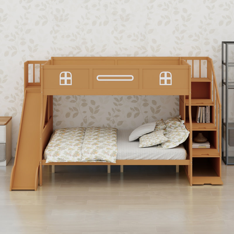 Lit superposé avec glissade et escalier de rangement optimisant l'espace dans les chambres à plusieurs enfants, Naturel