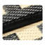 Tapis d'extérieur géométriques noirs et beiges avec motif en croix-1491021032