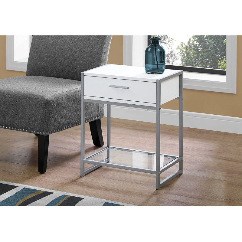 Table de chevet polyvalente en bois avec rangement et tablette décorative, parfaite pour l'organisation et le style de la chambre à coucher.