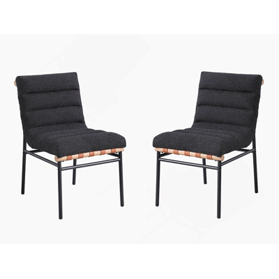 Ensemble de 4 chaises de salle à manger en tissu avec pieds en fer Liana, siège élégant et peu encombrant pour les maisons modernes Liana.
