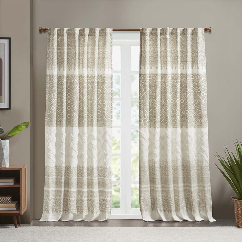 Panneau de rideau en coton avec détail chenille et doublure (seulement 1 panneau PC), Yellow