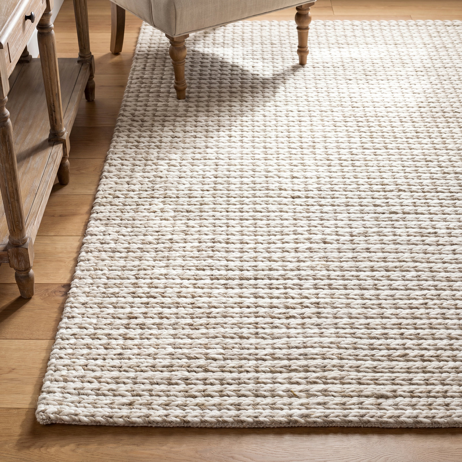Auria Hand-Woven Chevron Gray Rug, Rectangle 6' x 9'
