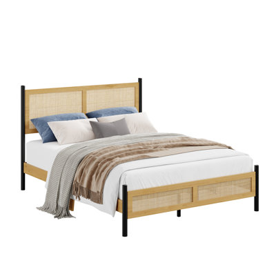 Structure de lit plateforme grand Boho avec tête et pied de lit en rotin tissé à la main, lit en lattes de bois sans bruit en bois aggloméré, dégagement sous le lit de 7,5 po, aucun sommier requis