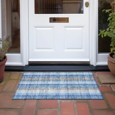 Tapis rectangulaire 1 pi 8 po x 2 pi 6 po Chayden avec envers antidérapant