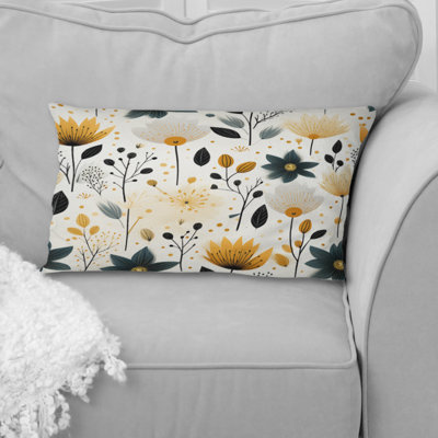  Floral Polyester Throw Pillow