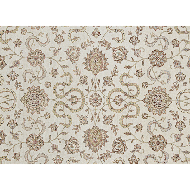 Hand Knotted Wool Oriental Area Rug in Red And Gold
