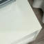 Grande table de chevet et tiroir ouvert Coastal, finition blanche