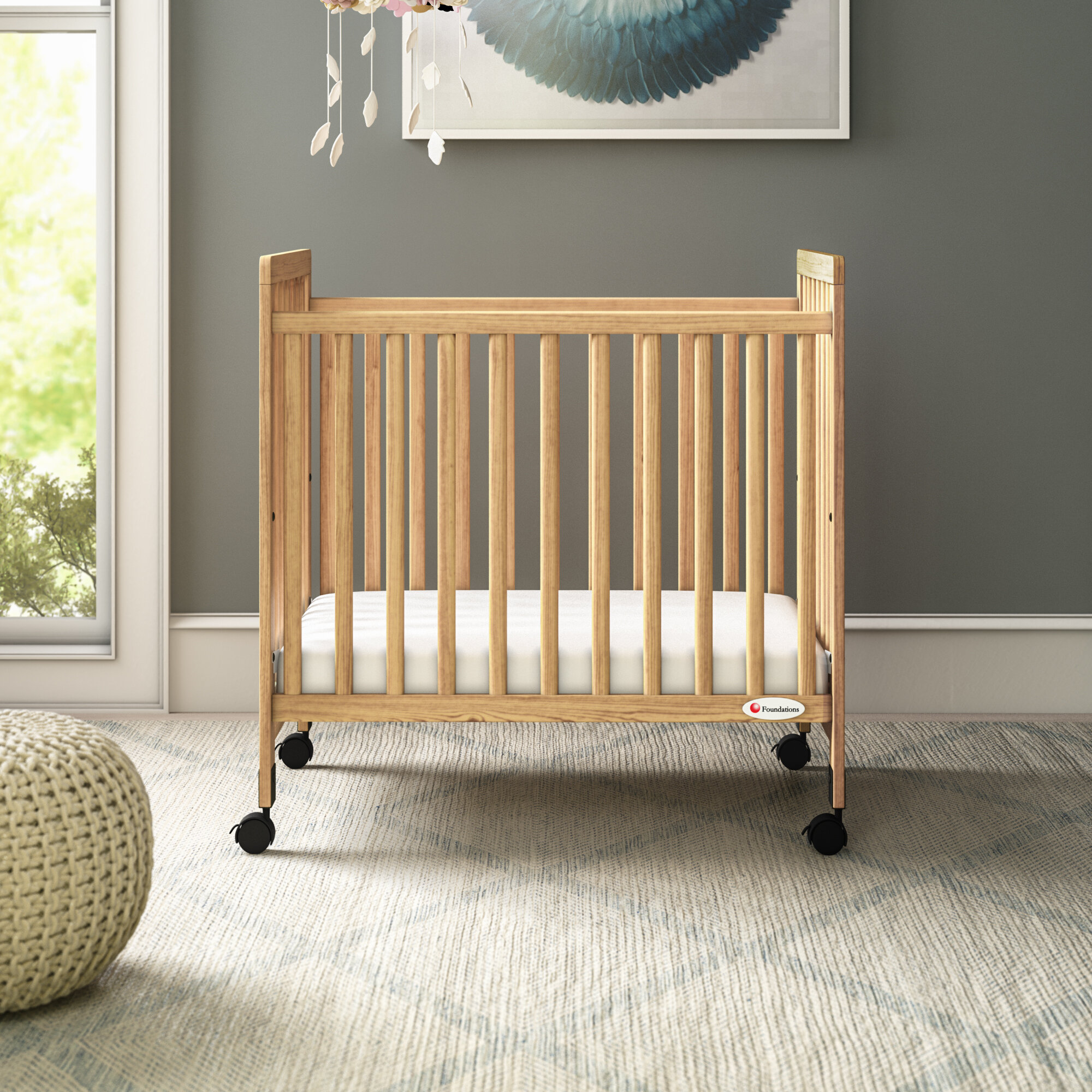 Wooden store porta crib