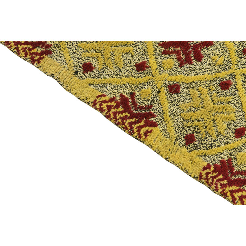 Iniguez Yellow Rug