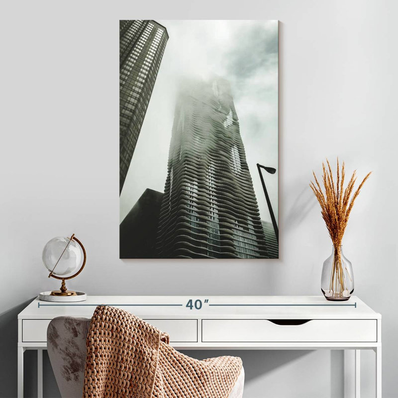 Lilie Chicago Skyscraper, 30" H x 20" W