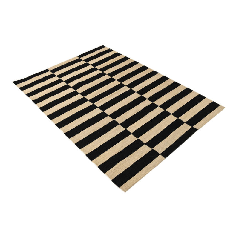 Tapis noir et blanc 3x5 Petrella