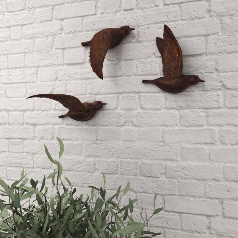 Ensemble de 3 décorations murales d'oiseaux flottants en polystone métallique, H 11 po x l 10 po x P 10 po, Brun