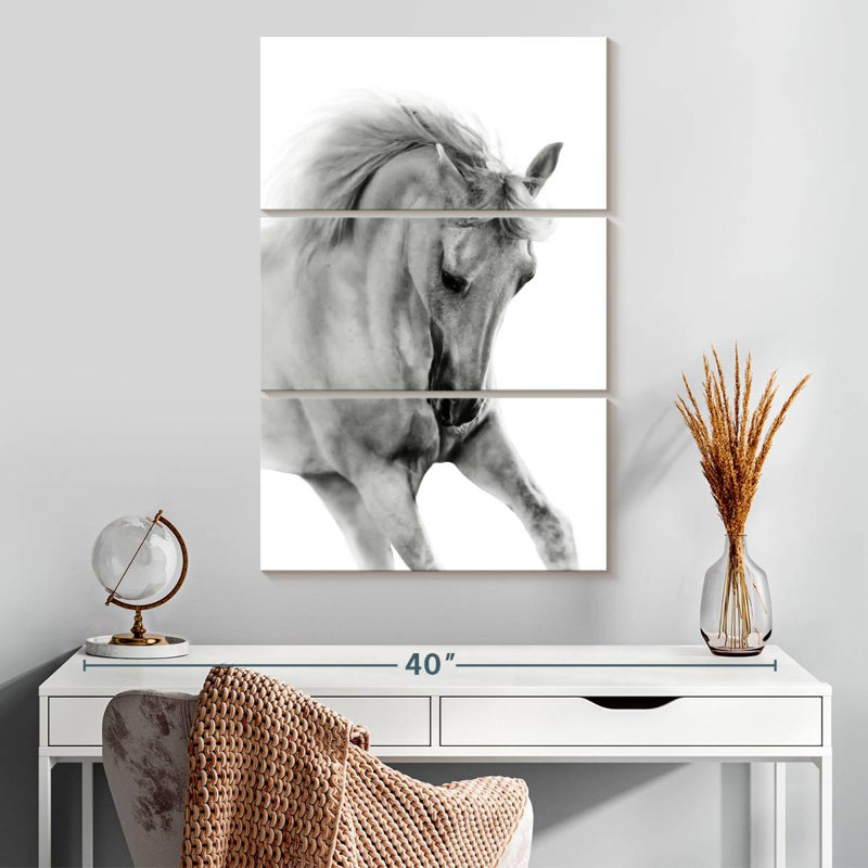 Brampt élégant cheval blanc, H 32 po x l 20 po