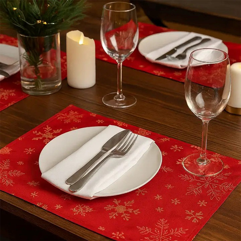 Ensemble de 4 napperons rouges en forme de flocon de neige 13 po x 19 po