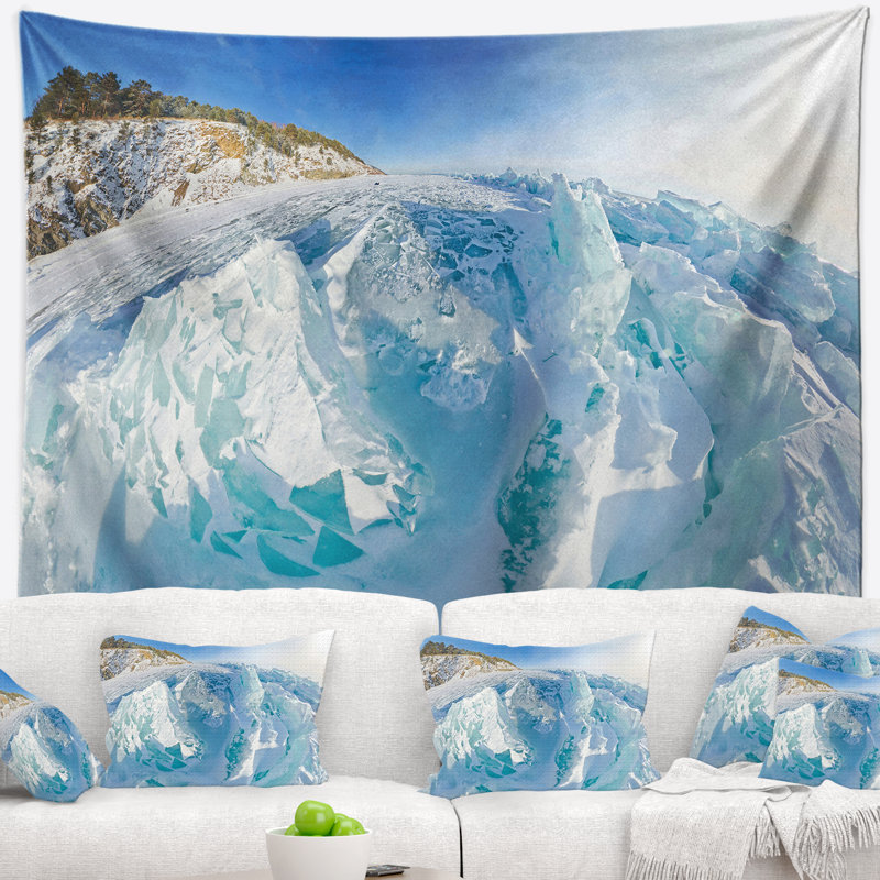 Tapisserie paysage montagnes de glace bleue, H 32 po x l 39 po
