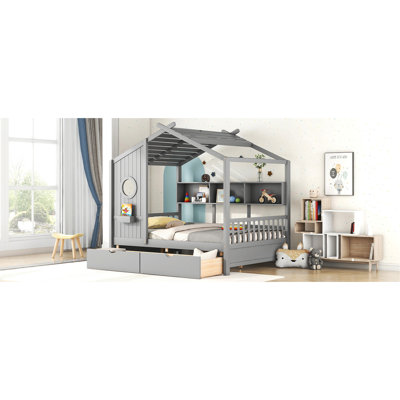 Lit en bois gris avec 2 tiroirs et tablette de rangement à l'arrière, maisonnette de jeu en bois