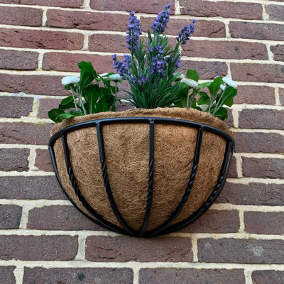 Alamia Metal Wall Planter