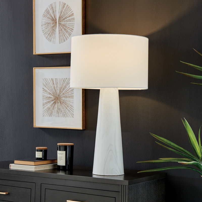 Lampe de table en résine Iarlaith, Blanc, H 30,25 po x l 17 po x P 17 po