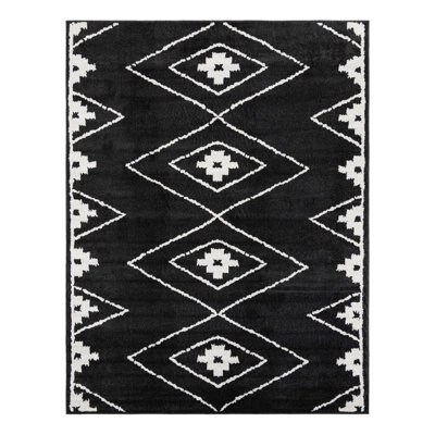 Latitude Run® Vefsna Nikolis Rug Black