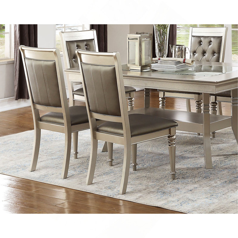 Ensemble de 2 chaises d'appoint luxueuses rembourrées capitonnées Luxury