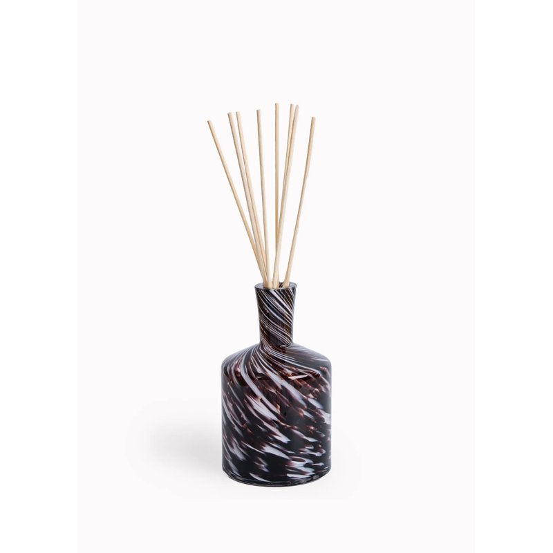 Saffron Sandalwood Signature Reed Diffuser