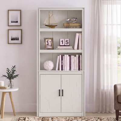 Bibliothèque de style campagnard à 5 niveaux avec étagères réglables, étagère de rangement ouverte et trousse anti-basculement pour bureau à domicile, blanche avec portes