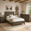 Ensemble de chambre à coucher double en bois brun avec ensemble de table de chevet et commode 3 pièces