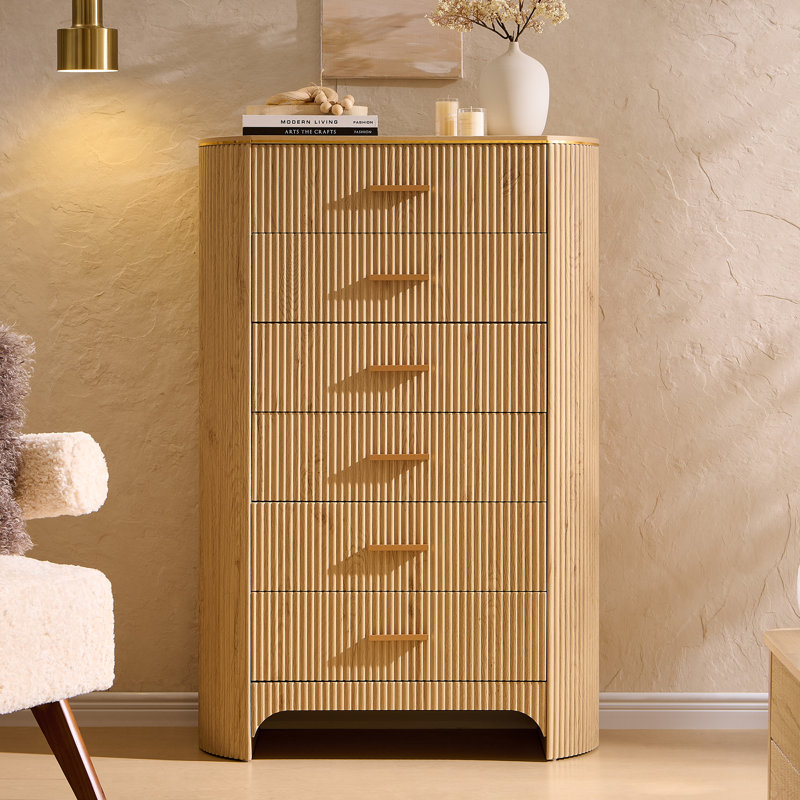 Commode haute cannelée 6 tiroirs avec profil incurvé, chêne Narual, Naturel