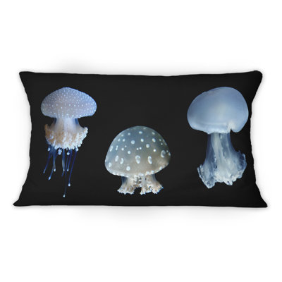 Coussin décoratif à imprimé nautique et côtier Three Three Jellyfish Species On