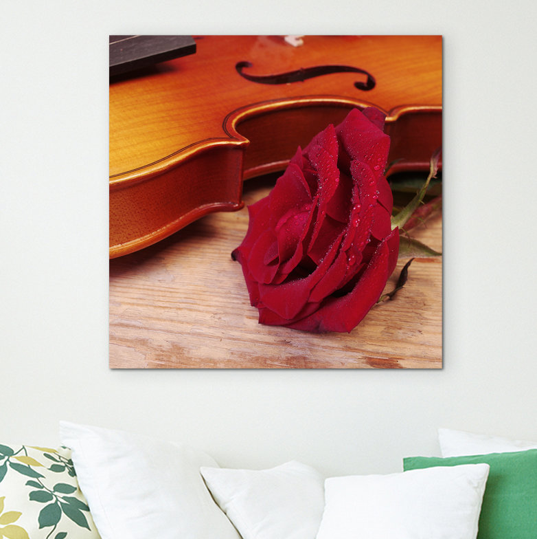 Gerahmtes Leinwandbild Violine mit roter Rose