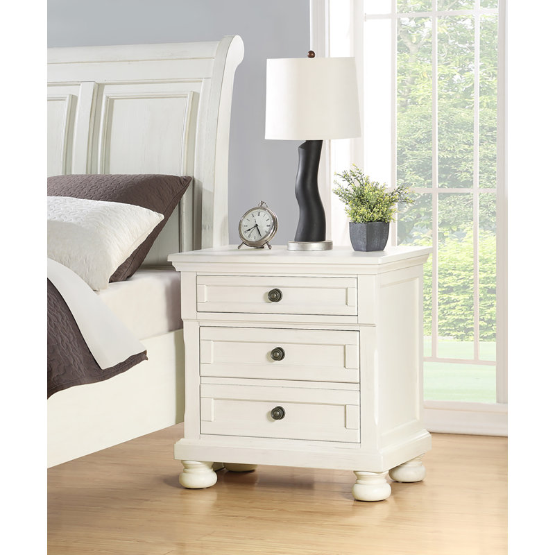 Kynsleigh 29.25'' Tall 3 - Drawer Nightstand, Oyster White