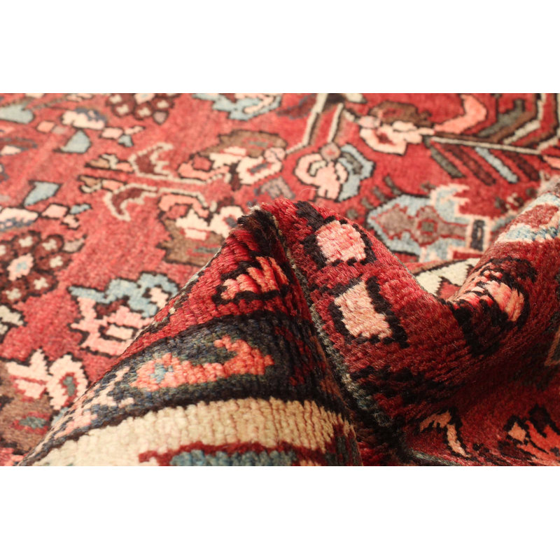 Tapis rouge Anadol 3 pi 7 po x 5 pi 6 po