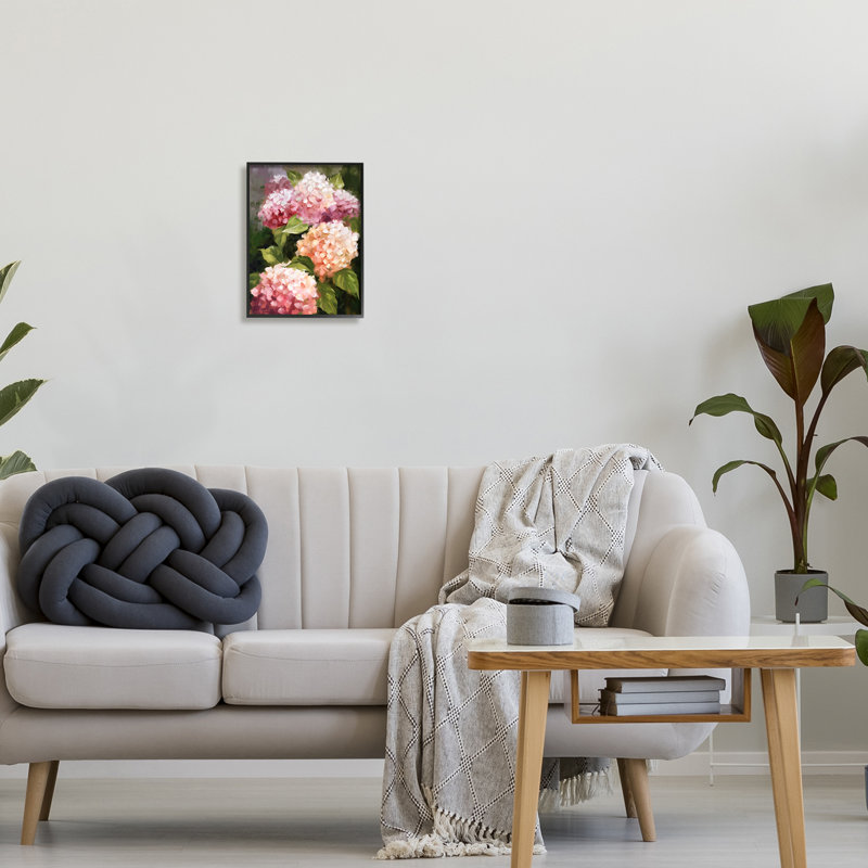 Hortensias roses en fleurs par Ziwei Li, H 14 po x l 11 po x P 1,5 po, Giclée encadrée noir minuit