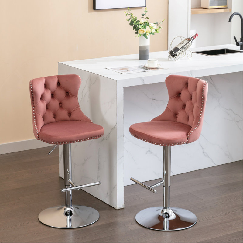 Tabourets de bar pivotants en velours à hauteur de siège réglable de 25 à 33 pouces, tabourets de bar modernes à base chromée avec dossier capitonné confortable pour un pub à la maison et un îlot de cuisine, ensemble de 2