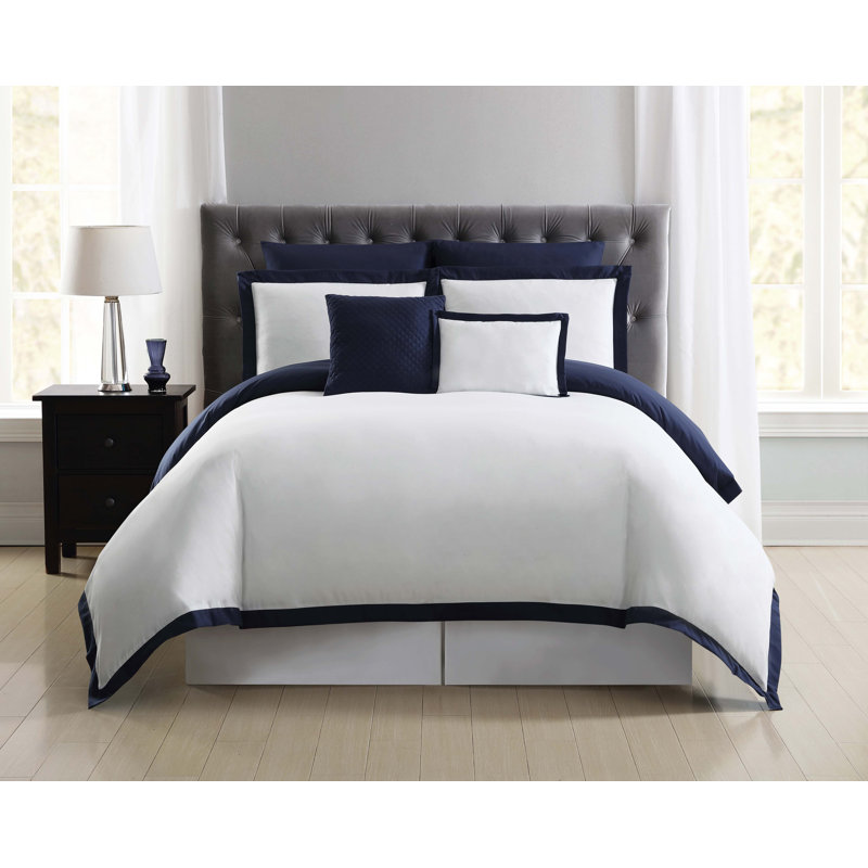 White and Gray Full/Queen Modern Duvet Cover Set with Decorative Pillows