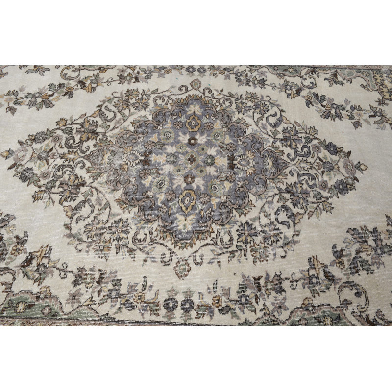 Élégant tapis turc tissé à la main au design rétro, idéal pour décorer le salon