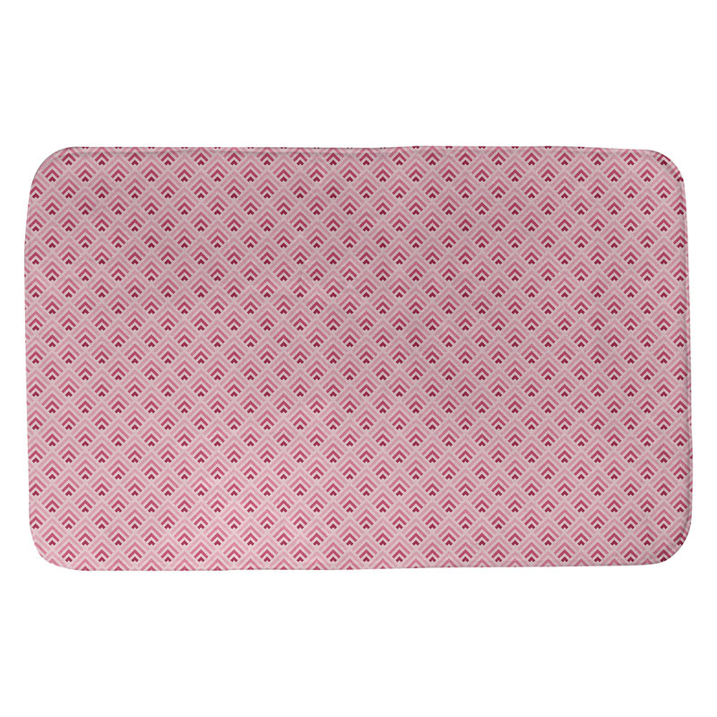 Tapis de salle de bain géométrique à dégradé inverse Avicia, l 21 po x L 34 po, Rose