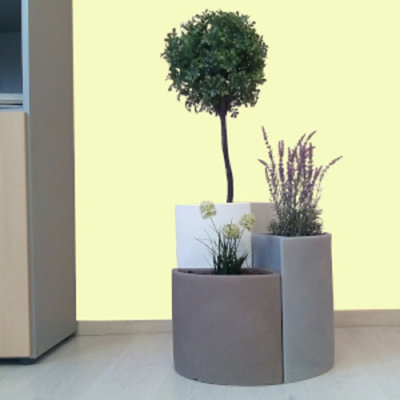Griesemer Pot Planter