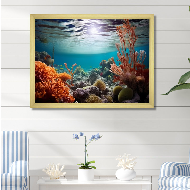 Lumière profonde sur les trésors cachés de corail - salon d'art mural plage et océan, Cadre doré simple