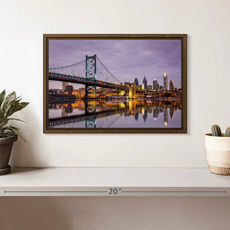 Horizon du pont Ben Franklin, 13 po x 9 po, Cadre flottant noyer