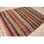 Kilim turc tissé à la main dans des couleurs frappantes, idéal pour le décor de salon bohémien et la grande couverture à rayures