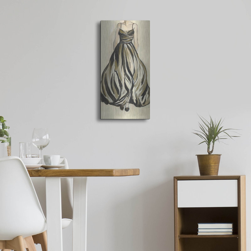  «Evening Gown 3 C» par Silvia Vassileva, art mural en métal, 12 po x 24 po, H 24 po x l 12 po