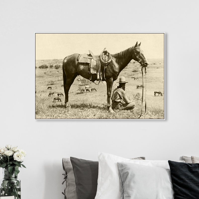 «Cowboy IV», photographie sur toile, Cadre blanc, H 36 po x l 54 po x P 1,5 po