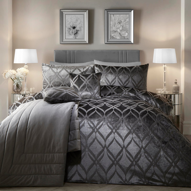 Velvet Geometric Shapes Duvet Cover Set with Pillowcases, Kingsize - 2 Standard Pillowcases, Slate