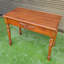 Console en bois massif sculpté